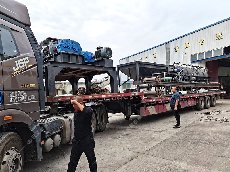 2PG800X600對(duì)輥破碎機(jī)發(fā)貨圖片_發(fā)往廣東廣州_破碎鈣石 2PG800X600對(duì)輥破碎機(jī)發(fā)貨圖片_發(fā)往廣東廣州_破碎鈣石