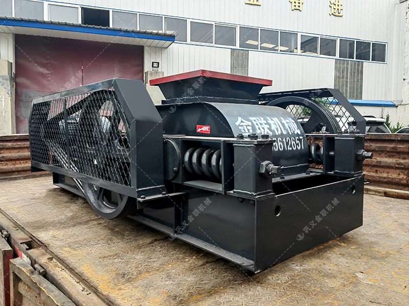 2pg400X250小型對輥破碎機發(fā)貨圖片_發(fā)往江蘇連云港_破水渣