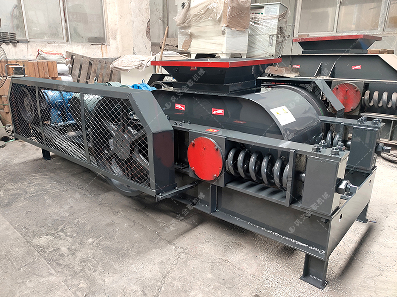 2PG610x400對輥破碎機發貨圖片_發往福建龍巖_鵝卵石制砂 2PG610x400對輥破碎機發貨圖片_發往福建龍巖_鵝卵石制砂