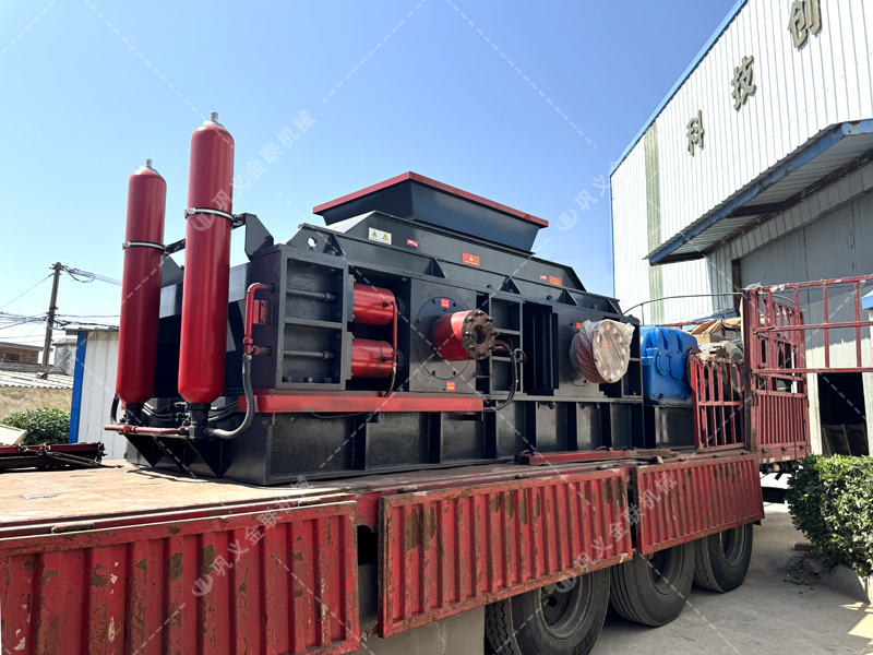 砂石業(yè)“產(chǎn)能成本雙難”?液壓對(duì)輥制砂機(jī)給出破局新解 砂石業(yè)“產(chǎn)能成本雙難”?液壓對(duì)輥制砂機(jī)給出破局新解